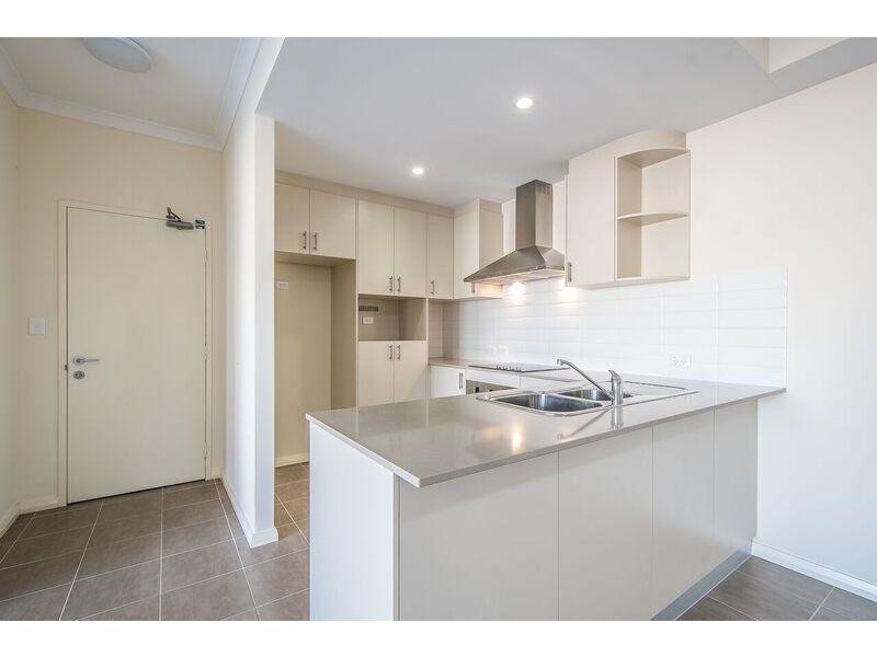 1/3 Villa Pass, Ellenbrook WA 6069