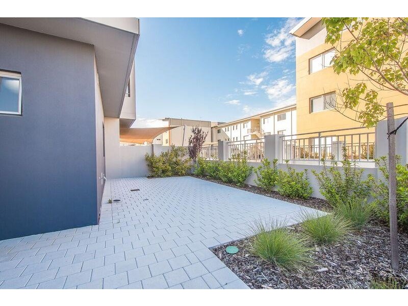 1/3 Villa Pass, Ellenbrook WA 6069