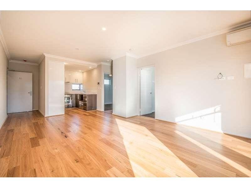 15/233 Wharf Street, Queens Park WA 6107