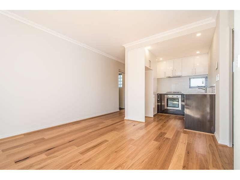 15/233 Wharf Street, Queens Park WA 6107