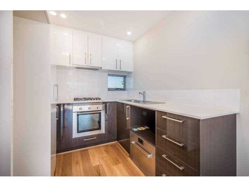 15/233 Wharf Street, Queens Park WA 6107