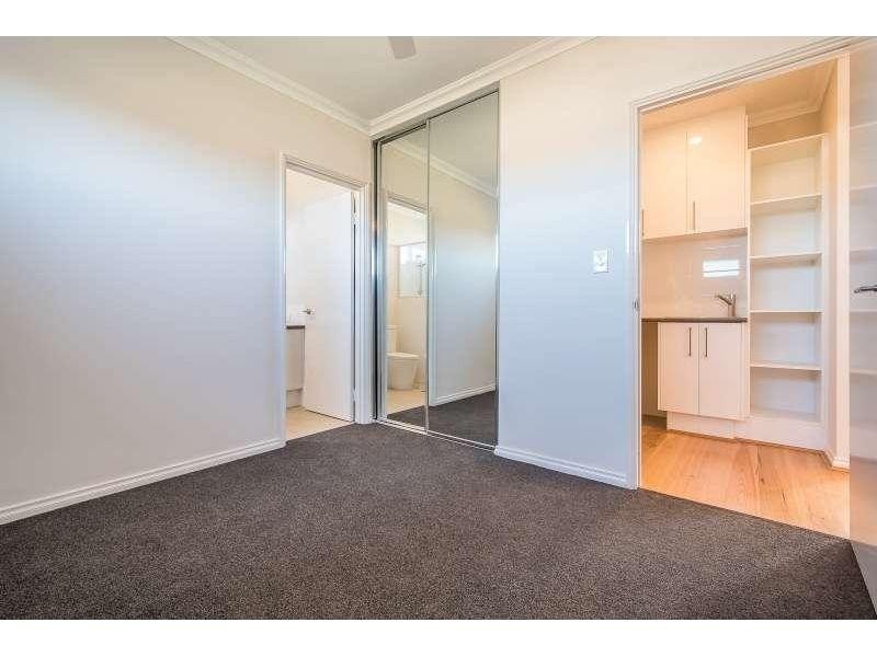 15/233 Wharf Street, Queens Park WA 6107