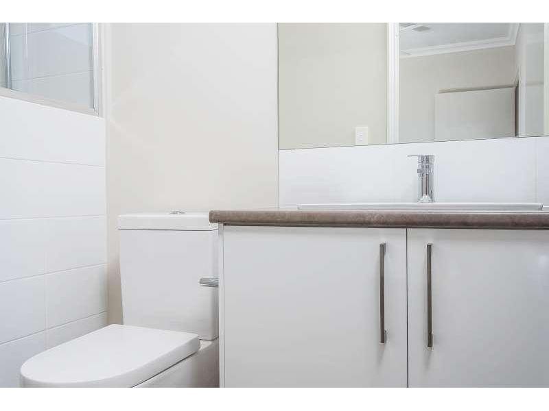 15/233 Wharf Street, Queens Park WA 6107