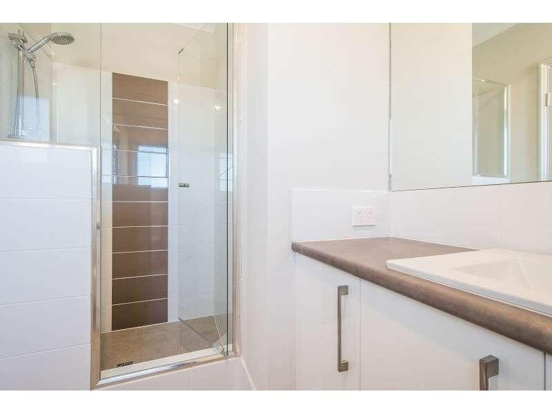 15/233 Wharf Street, Queens Park WA 6107