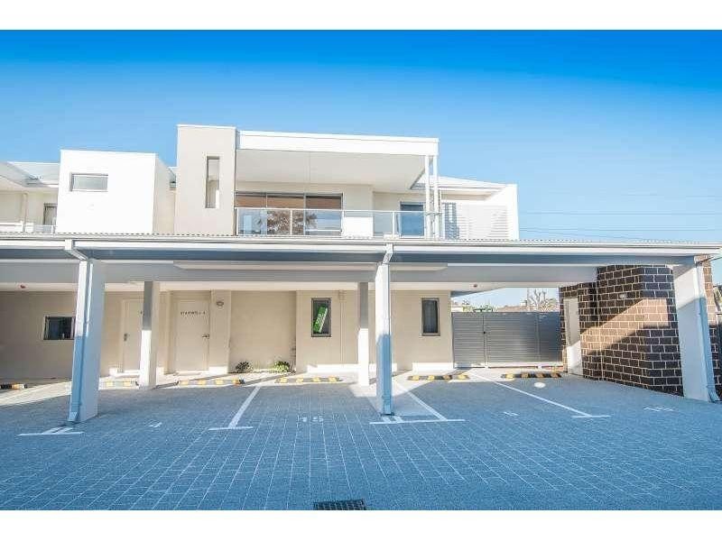 15/233 Wharf Street, Queens Park WA 6107