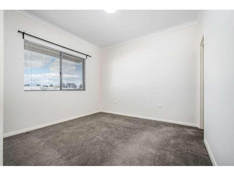 28/3 Villa Pass, Ellenbrook WA 6069