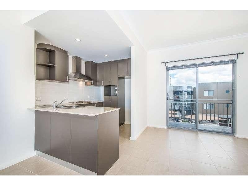 28/3 Villa Pass, Ellenbrook WA 6069