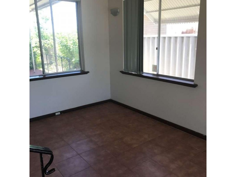 42 Gibbs Street, East Cannington WA 6107