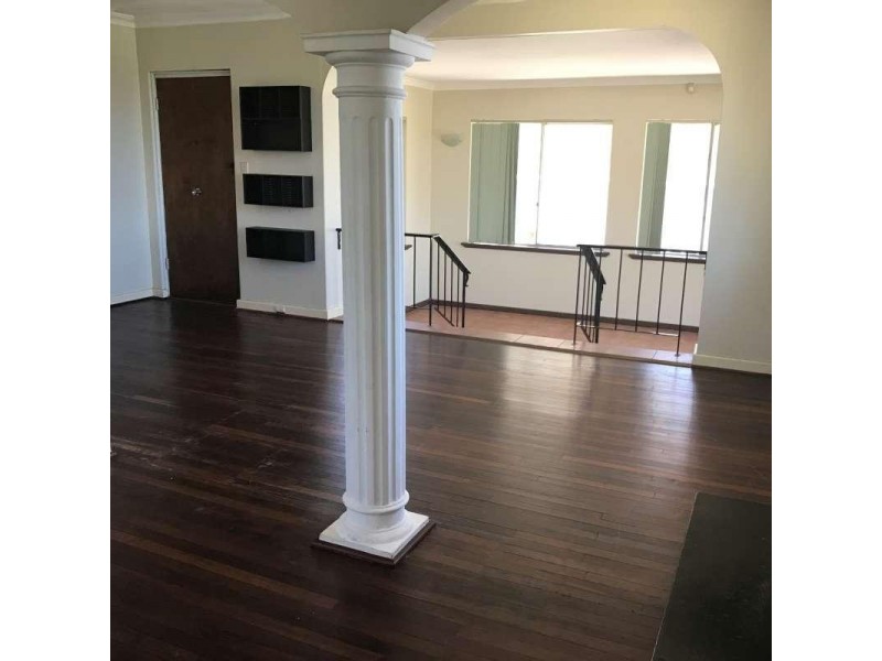 42 Gibbs Street, East Cannington WA 6107