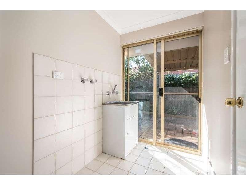 4/154 Armadale Road, Rivervale WA 6103