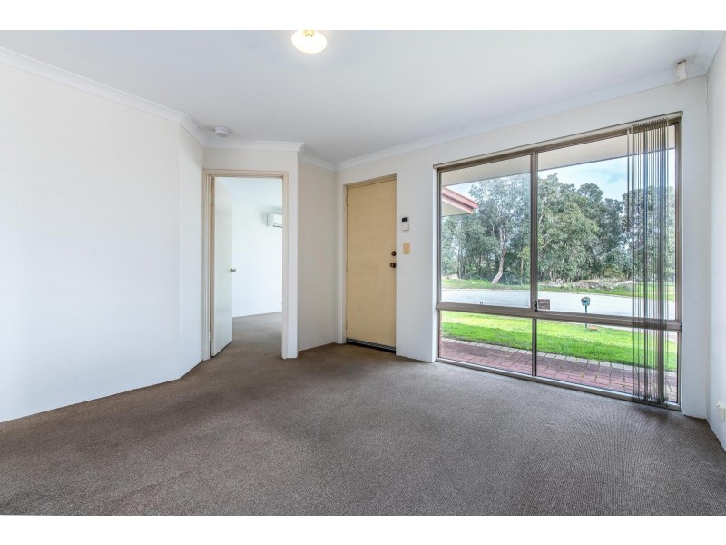 8 Carita Court, Maddington WA 6109