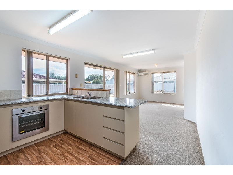 8 Carita Court, Maddington WA 6109