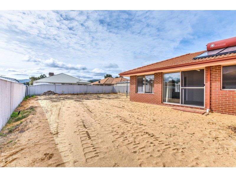 8 Carita Court, Maddington WA 6109
