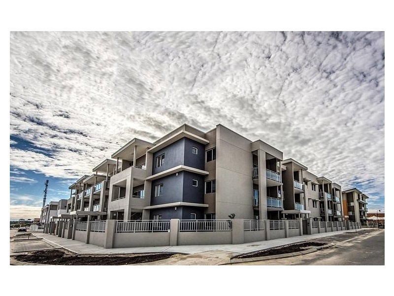 2/3 Villa Pass, Ellenbrook WA 6069