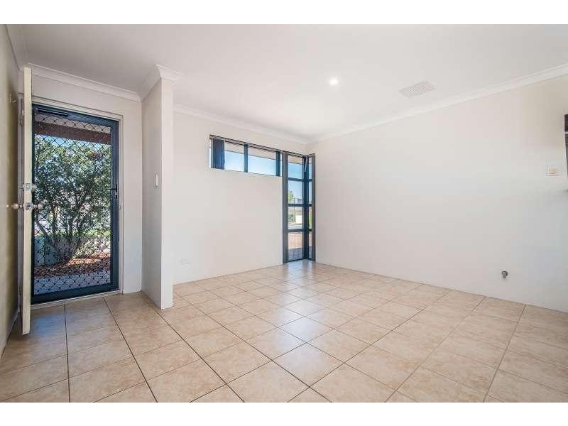 2/50 Norman Street, St James WA 6102