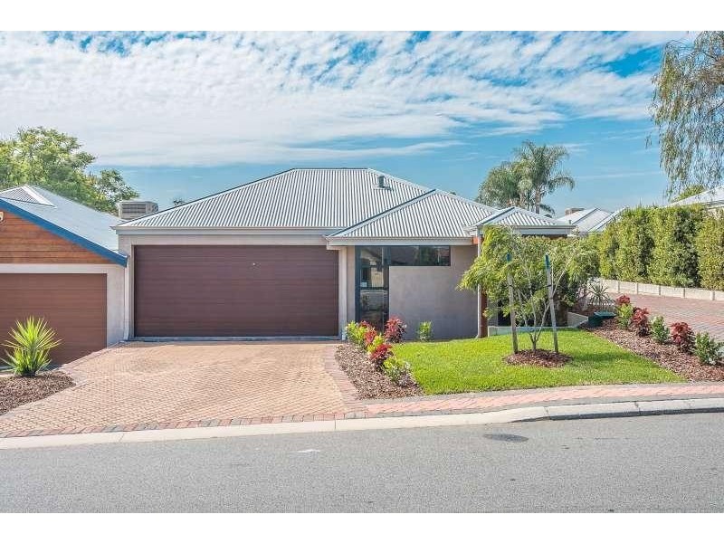 2/50 Norman Street, St James WA 6102