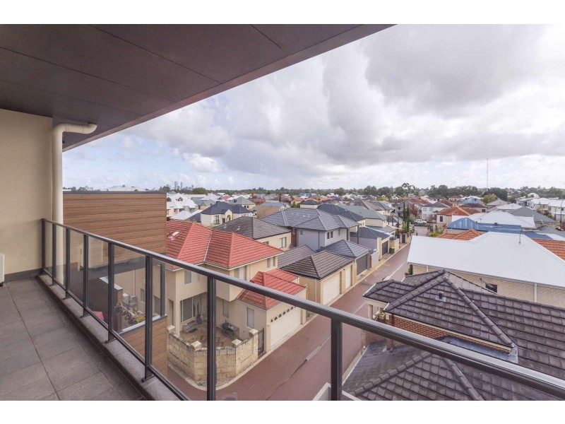 35/2 Marina Drive, Ascot WA 6104