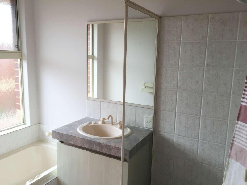 106 Centre Street, Queens Park WA 6107