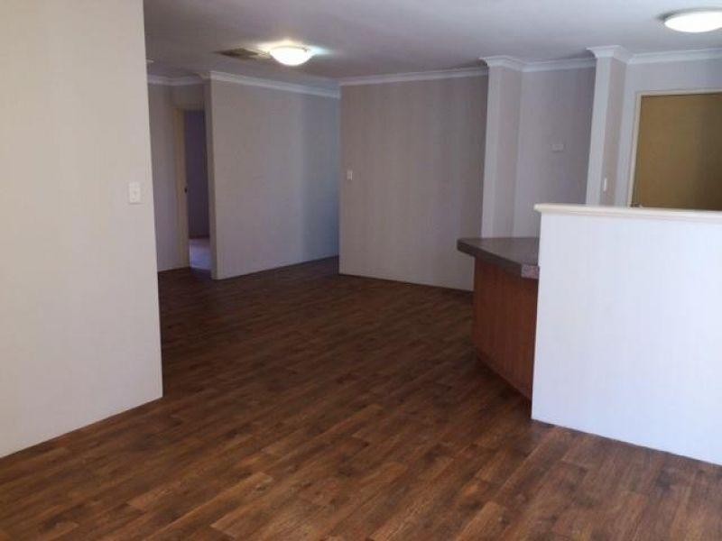 2A Skytown Place, Queens Park WA 6107