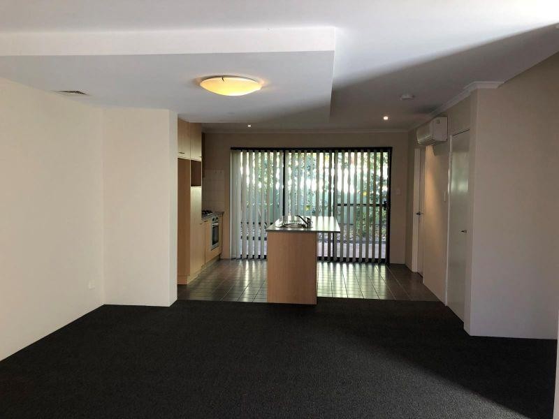 34/21 Bryanston Pass, Madeley WA 6065