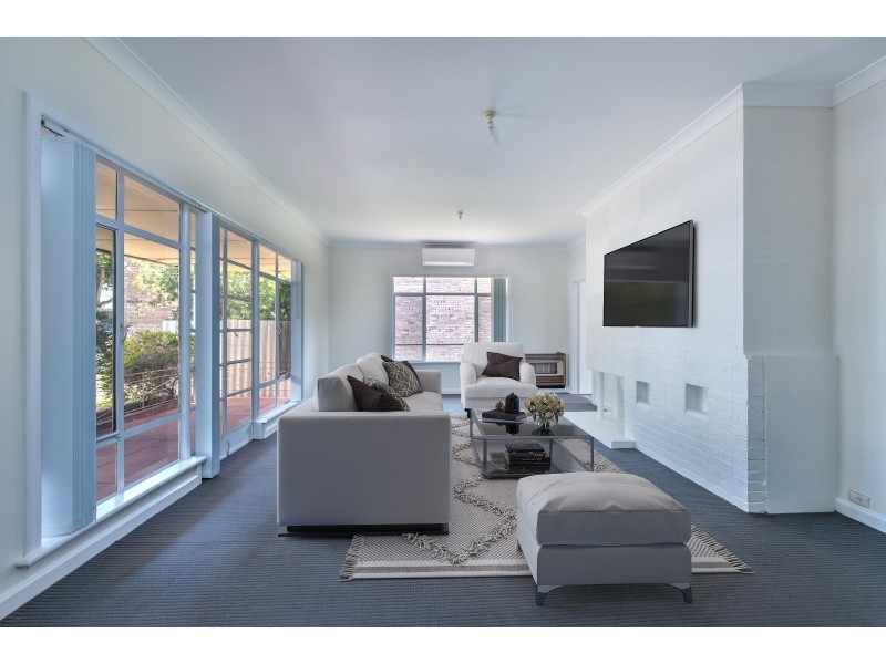 8 Olga Road, Maddington WA 6109