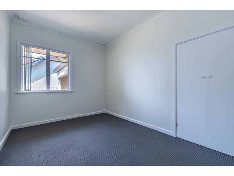 8 Olga Road, Maddington WA 6109