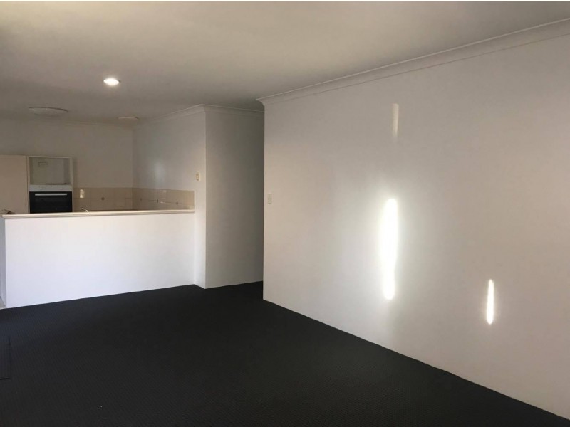 3/14 Warwick Street, St James WA 6102