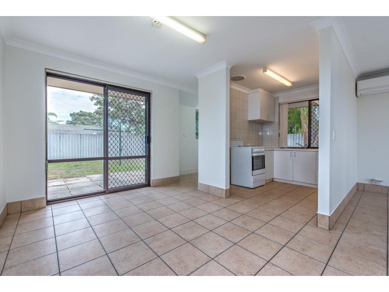 15 Downsborough Avenue, Kewdale WA 6105