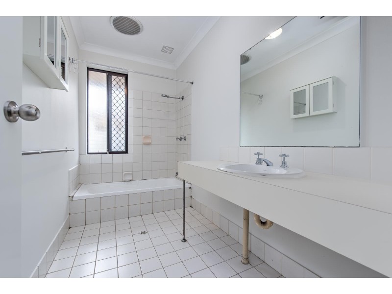 15 Downsborough Avenue, Kewdale WA 6105