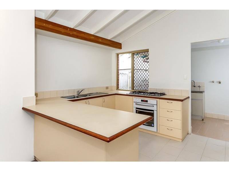 2/13 Westminster Street, East Victoria Park WA 6101