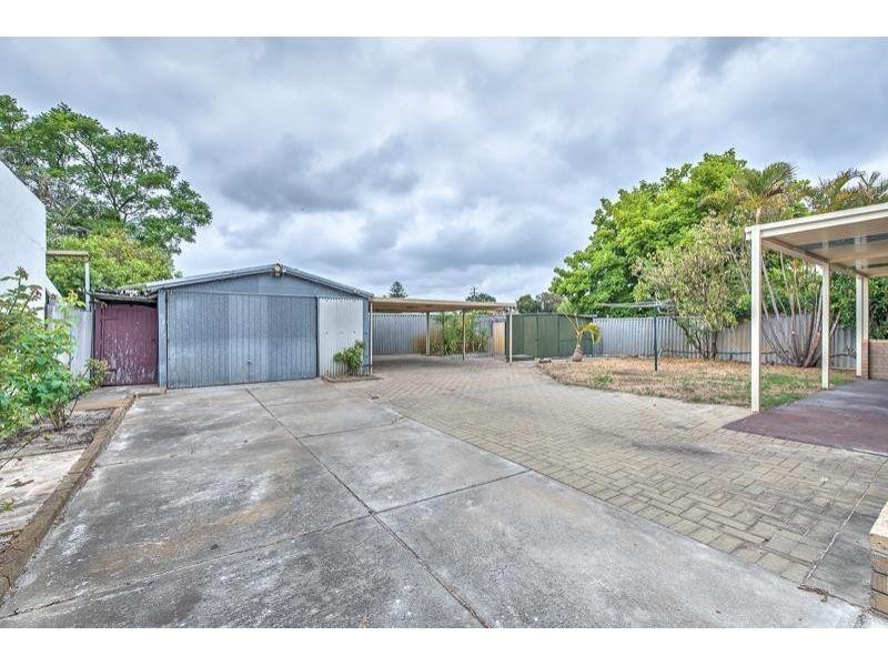 35 Faversham Street, Beckenham WA 6107