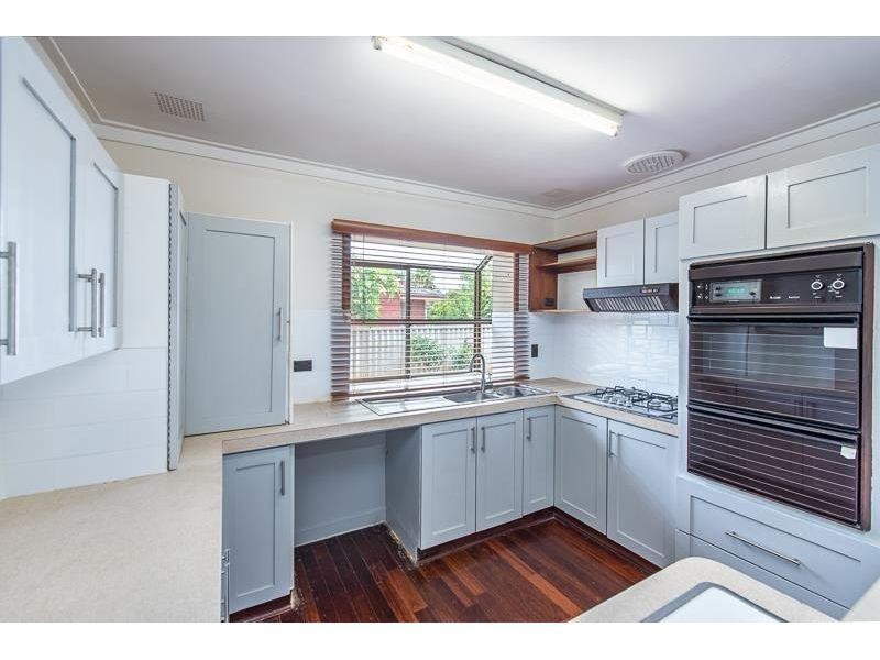 35 Faversham Street, Beckenham WA 6107