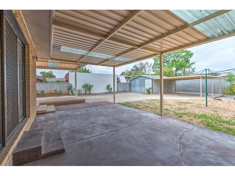 35 Faversham Street, Beckenham WA 6107