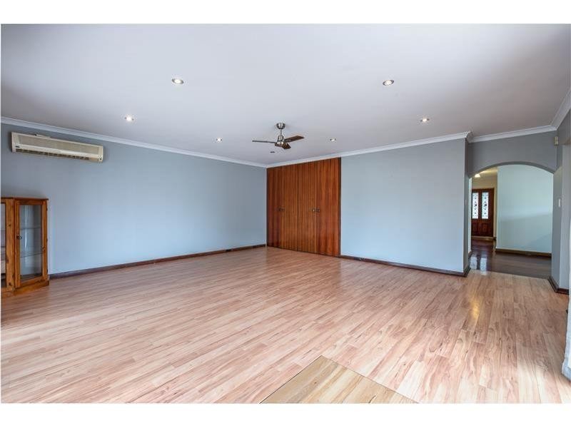 35 Faversham Street, Beckenham WA 6107