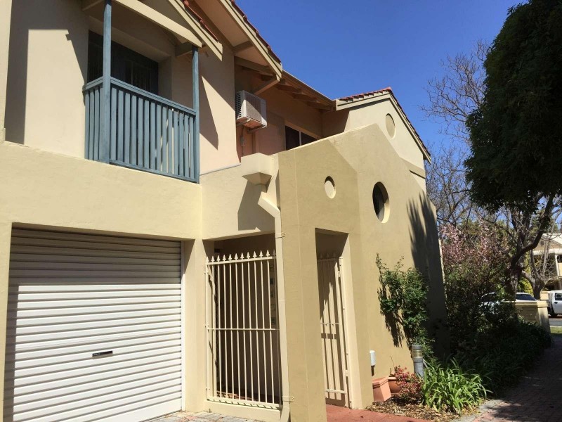 2/14 Macleod Road, Applecross WA 6153