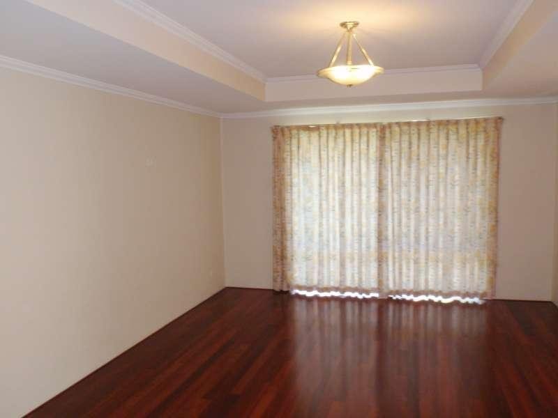 36 Kardan Circuit, Karawara WA 6152