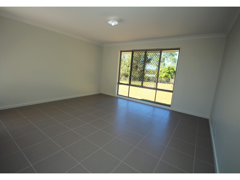26 Directors Circuit, Jones Hill QLD 4570