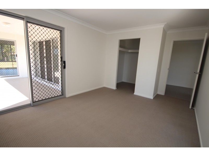 26 Directors Circuit, Jones Hill QLD 4570