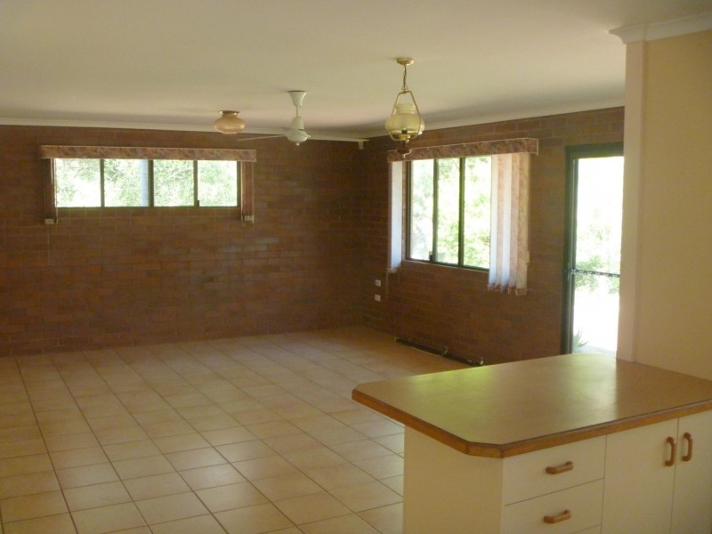 Mcintosh Creek QLD 4570