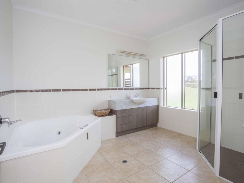 Wolvi QLD 4570