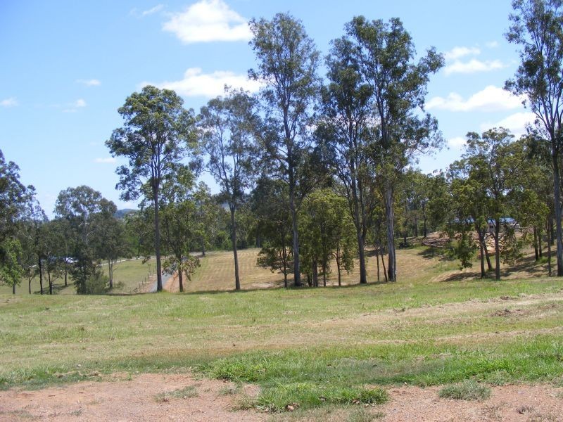 91 Benson Road, Chatsworth QLD 4570