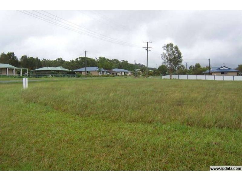 33 Investigator Avenue, Cooloola Cove QLD 4580