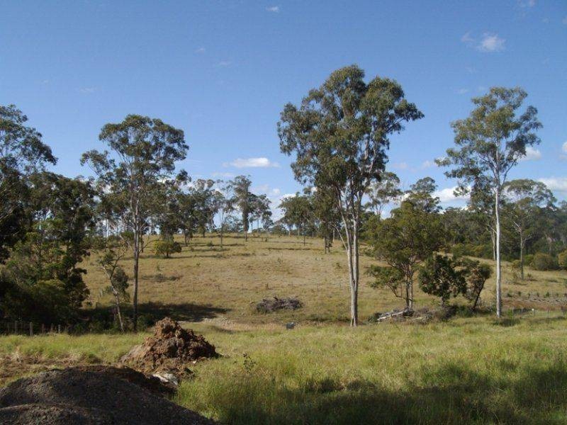 39 LAWSON Road, Pie Creek QLD 4570