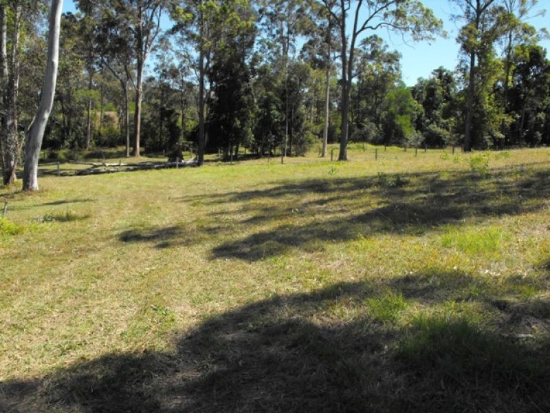 20 Piccadilly Drive, Southside QLD 4570