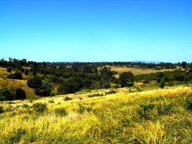 11 Kauri Court, Chatsworth QLD 4570