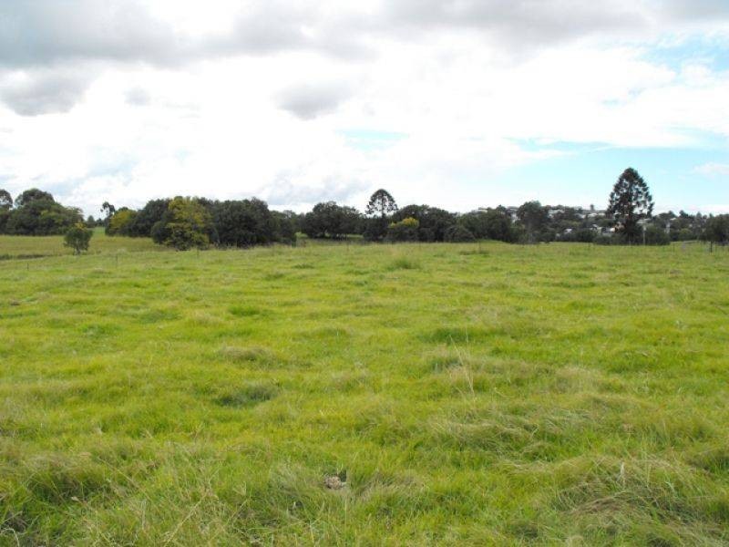 21 Power Road, Southside QLD 4570