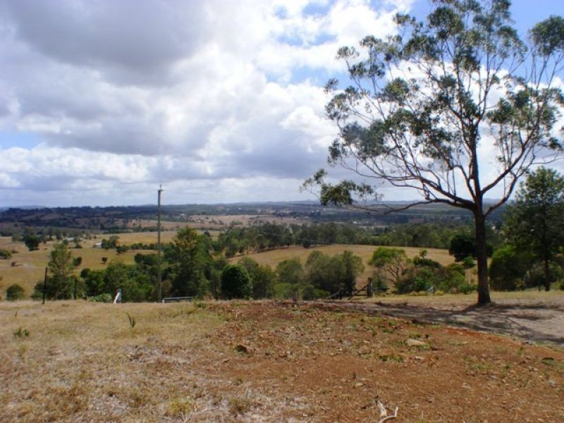 138 Irvine Road, Chatsworth QLD 4570