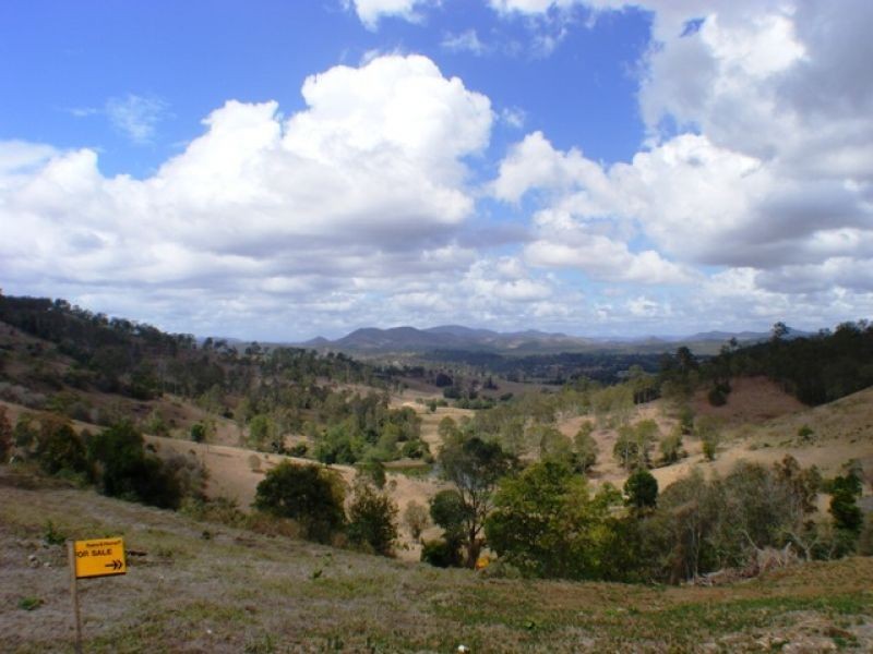 138 Irvine Road, Chatsworth QLD 4570