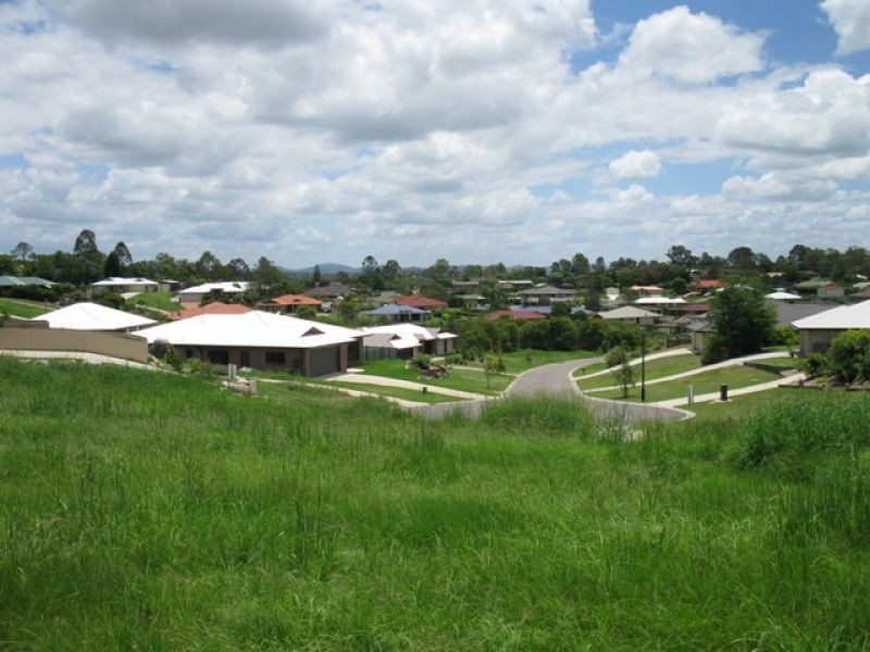 14 Moreton Court, Southside QLD 4570