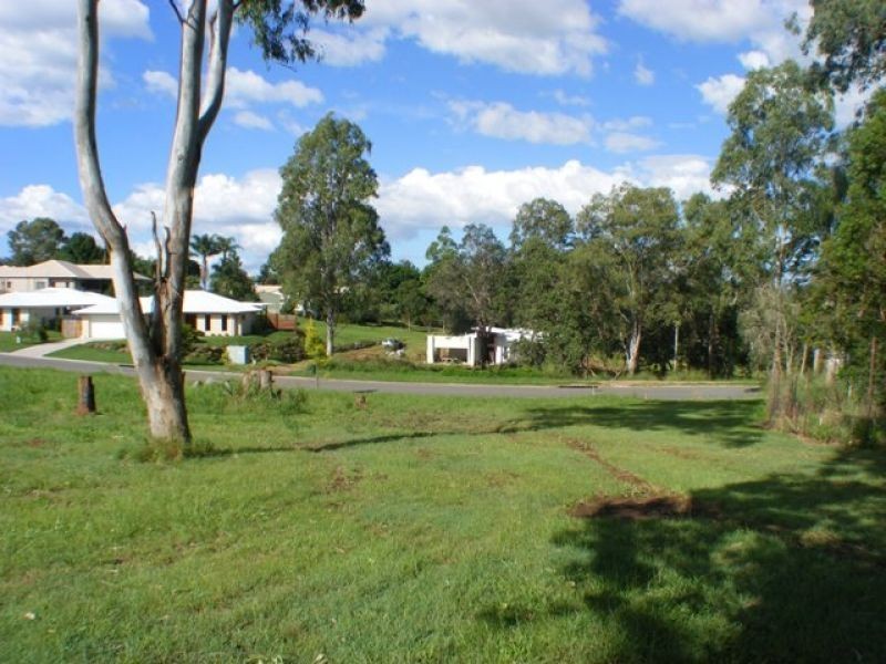 7 Rocklea Drive, Southside QLD 4570